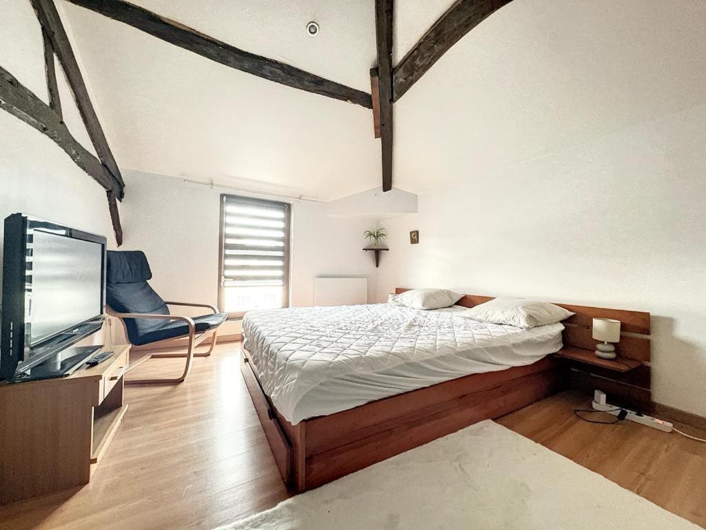 Duplex Cosy 85 M2 Hyper Centre Chalons-En-Champagne Apartment Exterior photo